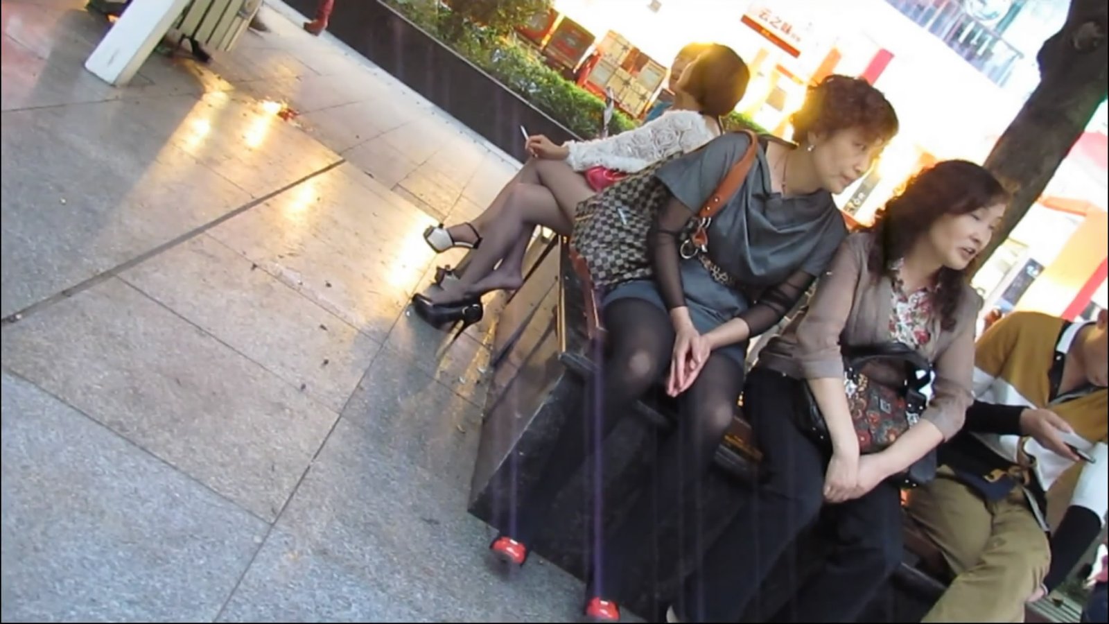 streetsnapshoep[00 00 30][20181210 205940 5]